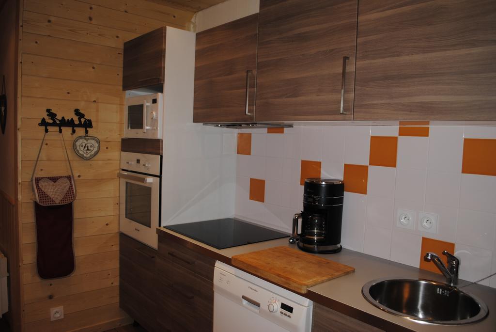 La Joubarde Apartment Lanslevillard Ruang foto