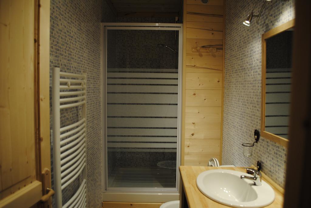 La Joubarde Apartment Lanslevillard Ruang foto