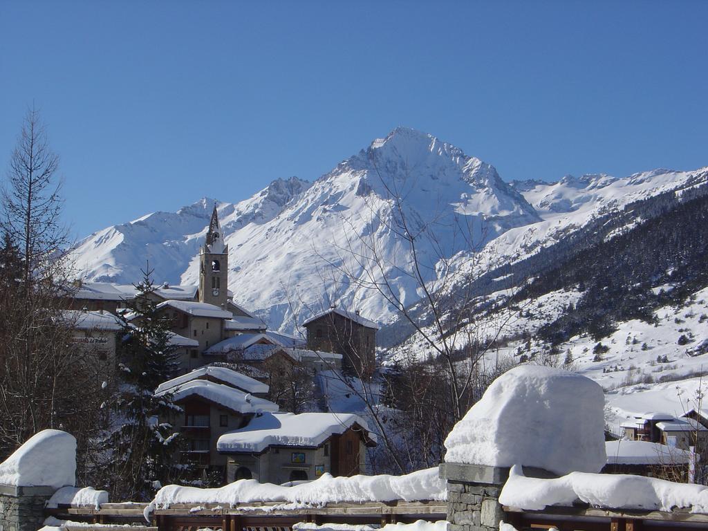 La Joubarde Apartment Lanslevillard Bagian luar foto